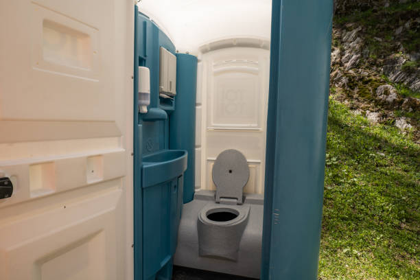 Best High-end porta potty rental  in Yates Center, KS